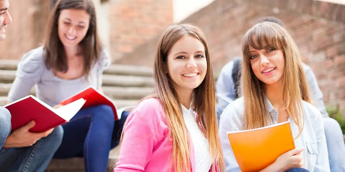 Introductory course to the teaching of Spanish